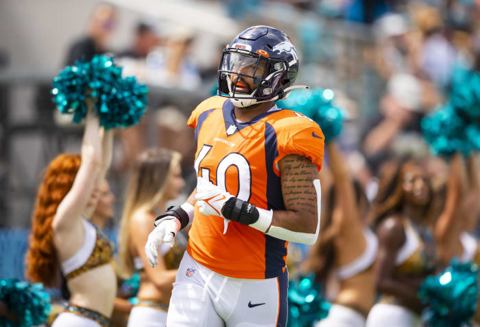 Denver Broncos linebacker Justin Strnad (40) against the Jacksonville Jaguars at TIAA Bank Field.